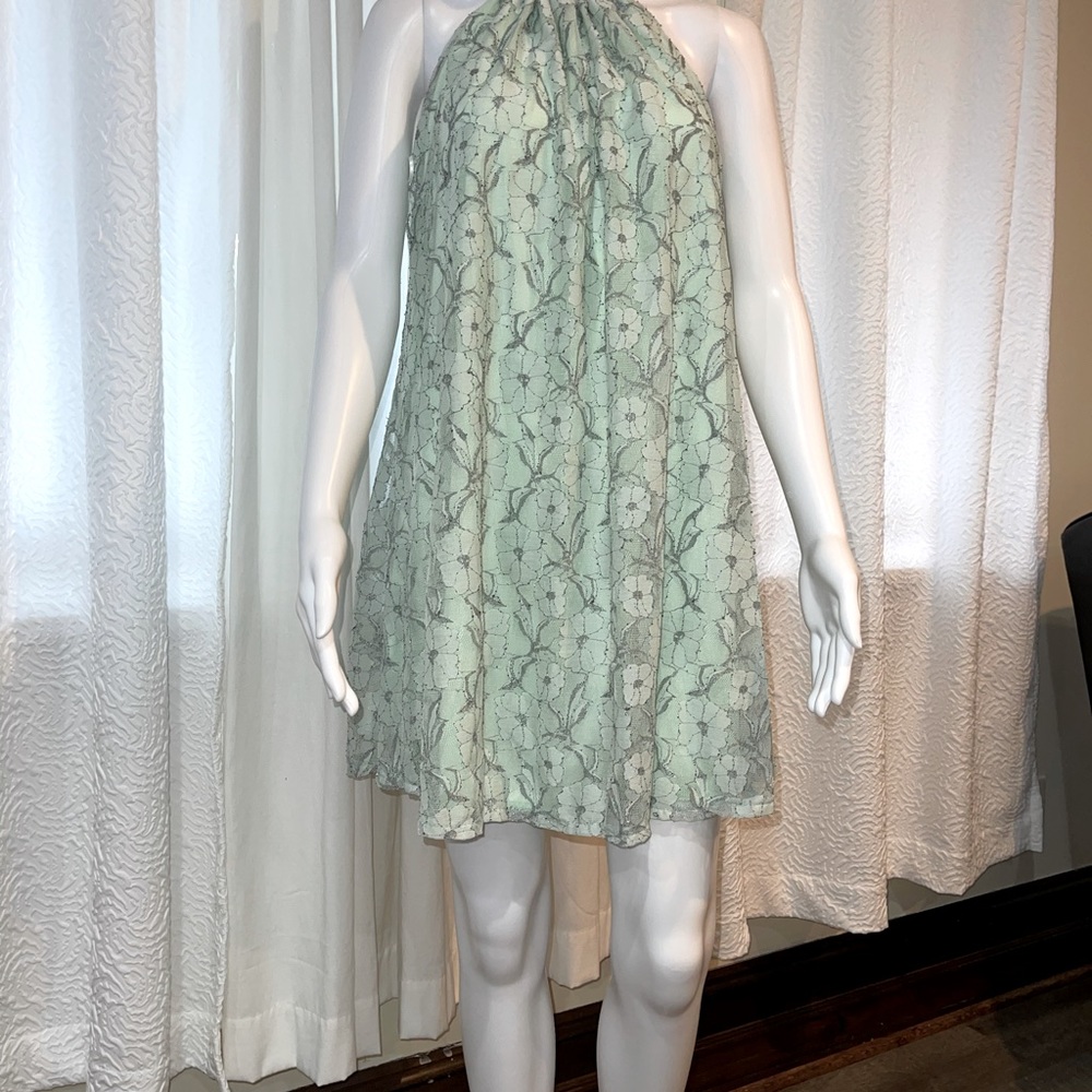 NYMPHE Super cute light green mini dress.